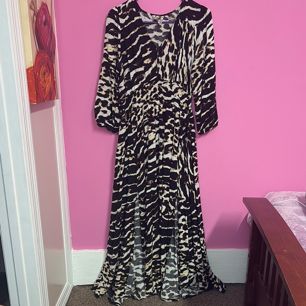 Jaase Animal Print Maxi Dress sz m flowy stretchy sz M long sleeve